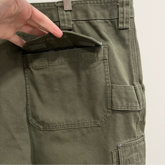 Duluth Flex Fire Hose Men's Olive Cargo Shorts Heavy Canvas Workwear Durable 48 - Picture 4 of 8